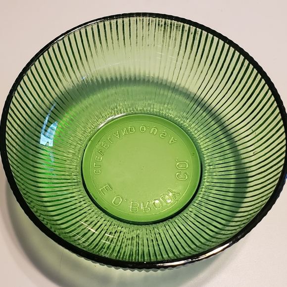 E.O. Brody Co Vintage Green Glass Dishes Set of 2 - Picture 3 of 7